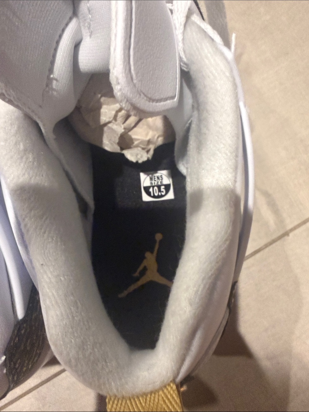 Jordan Spizike Low
White Metallic Gold size 10.5 brand new - Picture 4 of 4